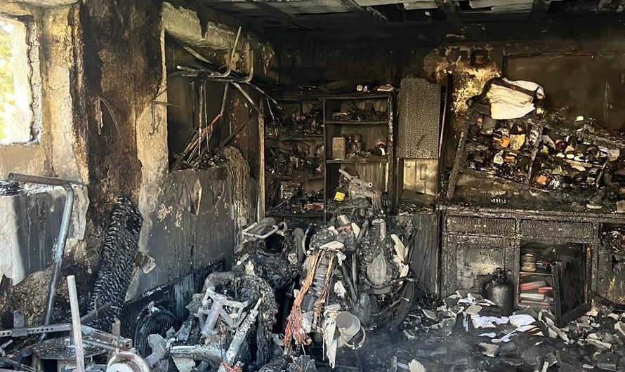 Garagenbrand mit starker Rauchentwicklung